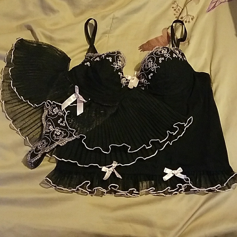 Secret treasures lingerie